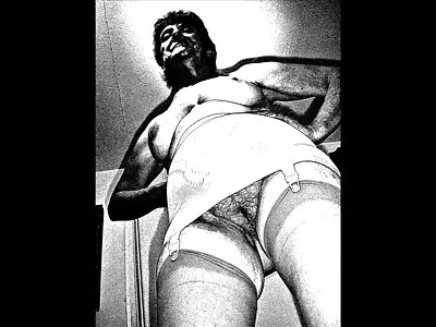 欲火中烧的办公室女士正在操他们的老板