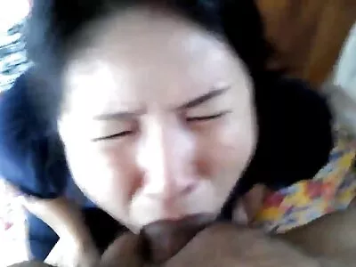 肯纳詹姆斯在狗式位置得到很好的性交