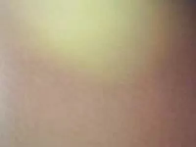 可爱的女孩想要面部射液