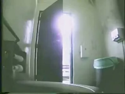 书呆子荡妇 Alex Coal 在 POV 中吮吸和乱搞多肉的 schlong