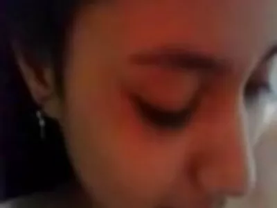 Vina Sky 和 ​​Whitney Wright 在性交时舔对方的阴户