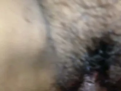 异国情调的黑发安吉丽娜迪亚曼蒂在床上享受他妈的好